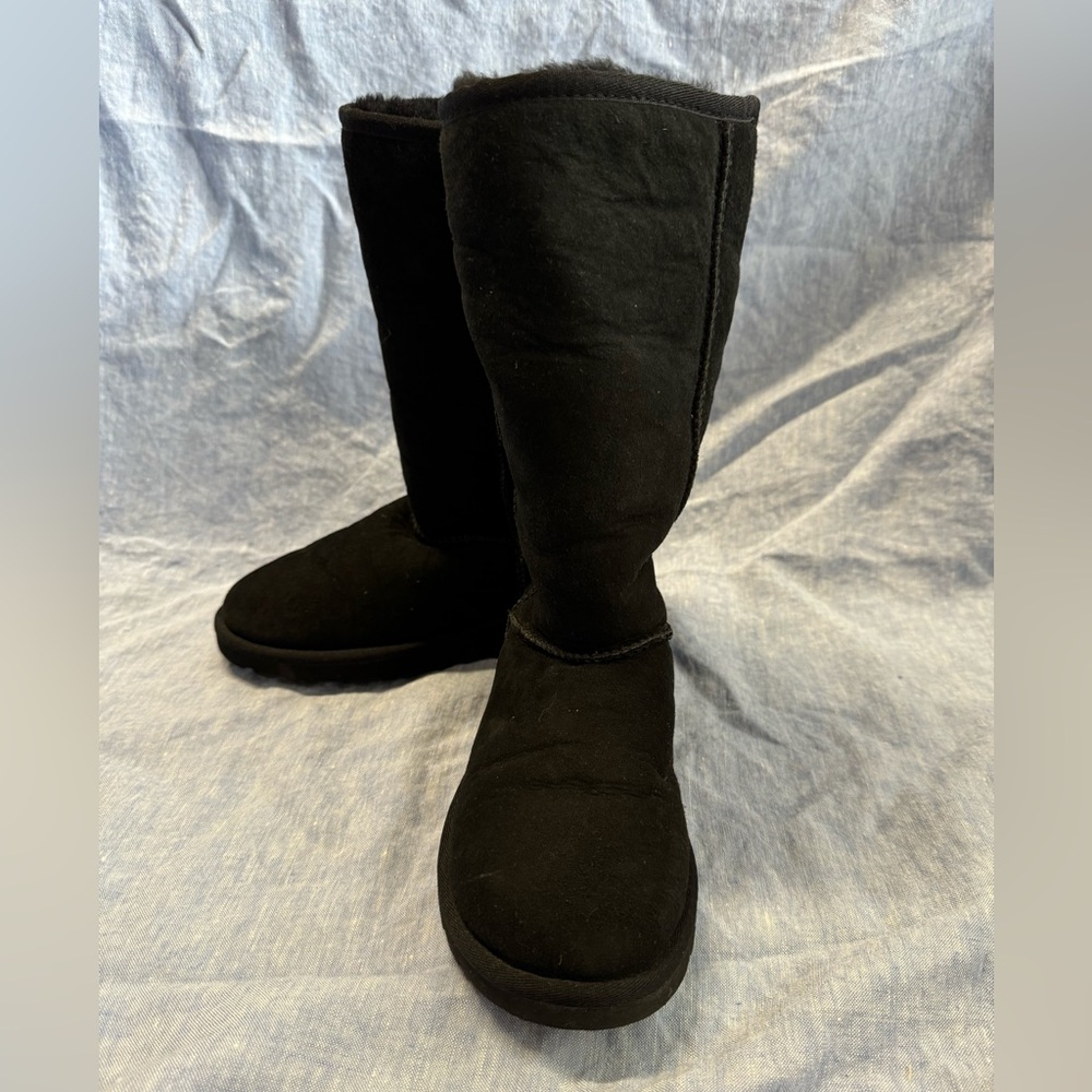 UGG tall classic sheepskin boot